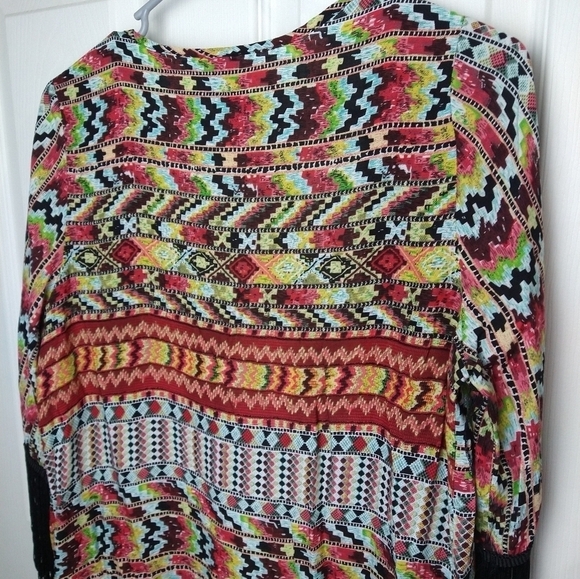 $ Love tease open dress cardigan lined with black fringe. Size S - Picture 10 of 11